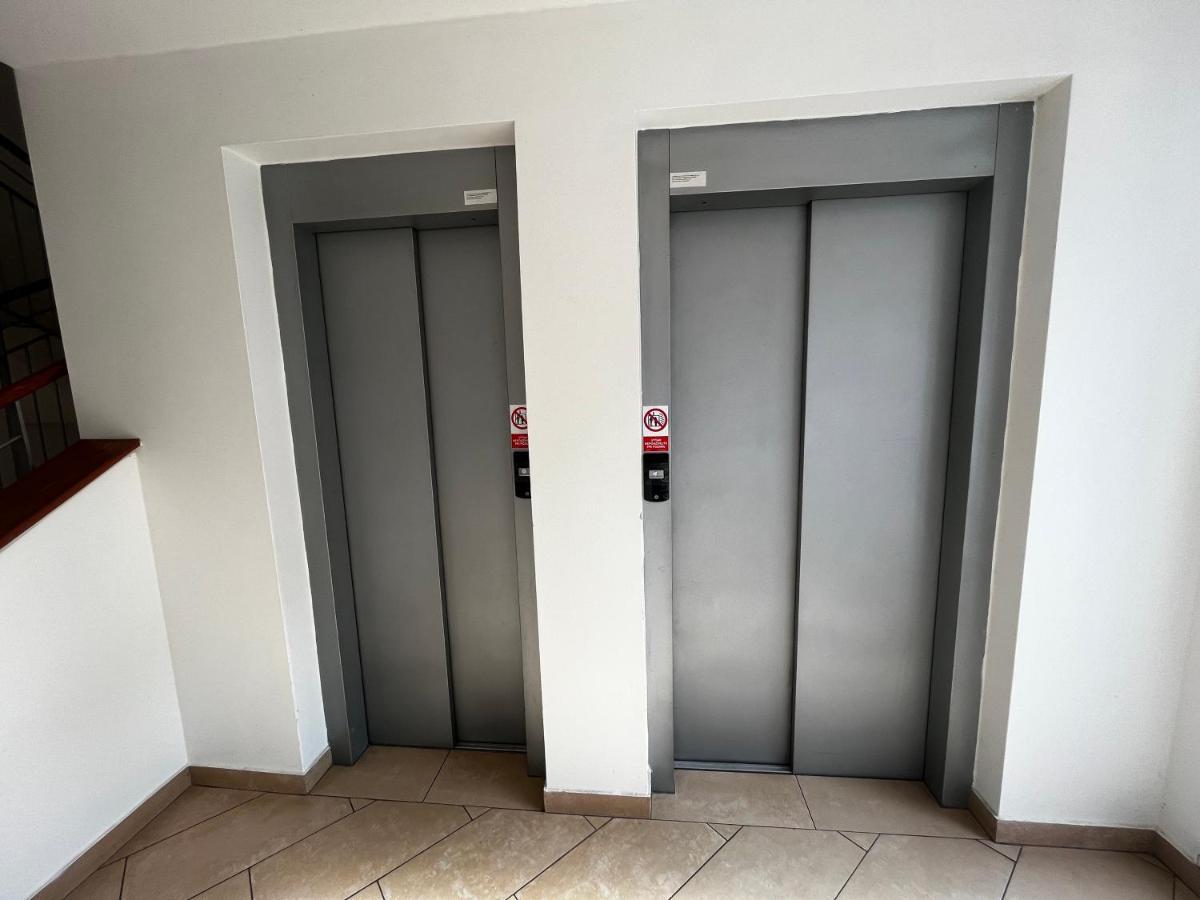 Monfas Apartment Garden City Prague Ngoại thất bức ảnh